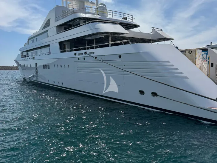 GRAND OCEAN Blohm&Voss 85m - aft shot GRAND OCEAN Blohm&Voss 85m - aft shot