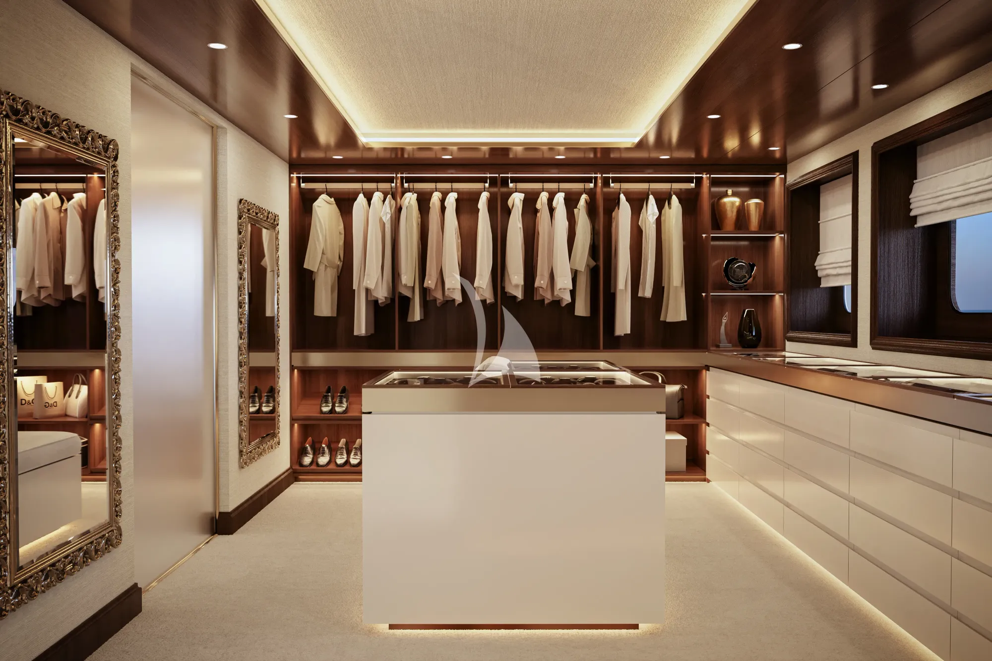 GRAND OCEAN Blohm&Voss 85m - master cabin walk-in closet