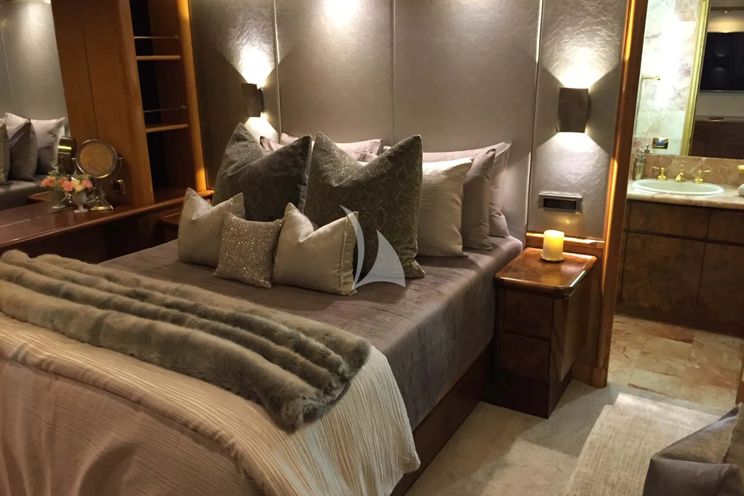 Charter Yacht GRAND ILLUSION - Palmer Johnson 137 - 5 Cabins - Nassau - Exumas - Bahamas