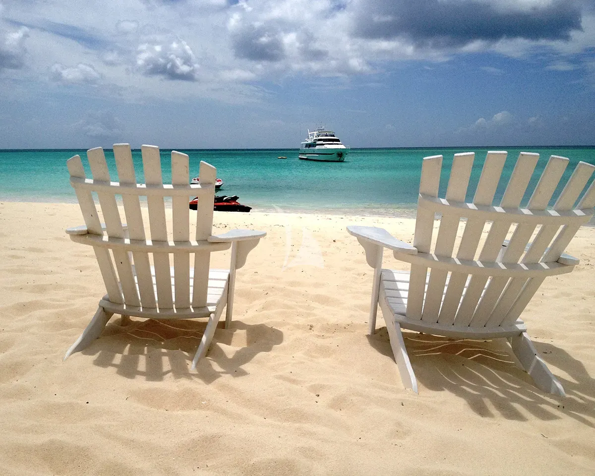 Charter Yacht GRAND ILLUSION - Palmer Johnson 137 - 5 Cabins - Nassau - Exumas - Bahamas