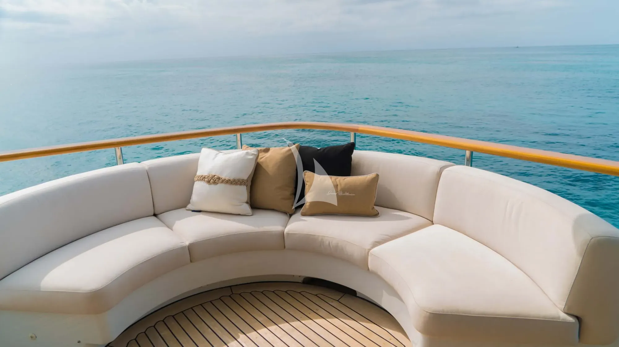 Charter Yacht GRAND ILLUSION - Palmer Johnson 137 - 5 Cabins - Nassau - Exumas - Bahamas