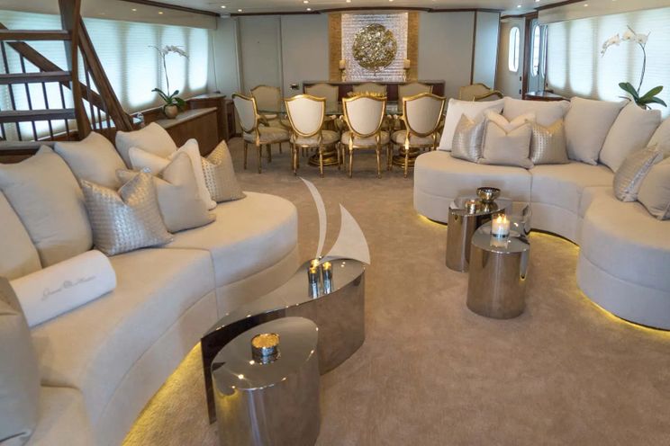 Charter Yacht GRAND ILLUSION - Palmer Johnson 137 - 5 Cabins - Nassau - Exumas - Bahamas