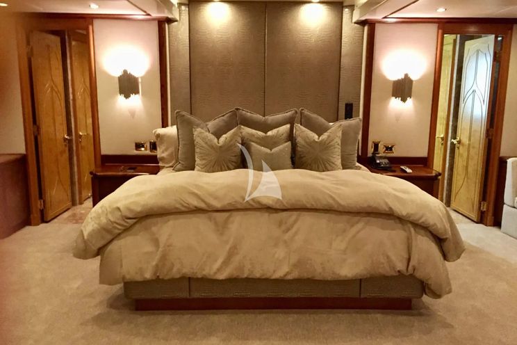 Charter Yacht GRAND ILLUSION - Palmer Johnson 137 - 5 Cabins - Nassau - Exumas - Bahamas
