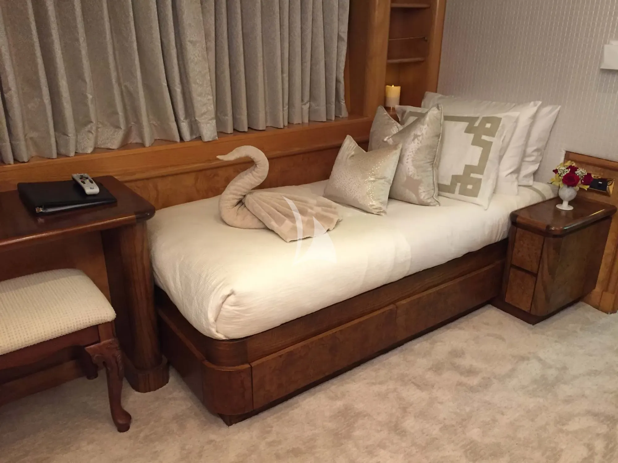 Charter Yacht GRAND ILLUSION - Palmer Johnson 137 - 5 Cabins - Nassau - Exumas - Bahamas