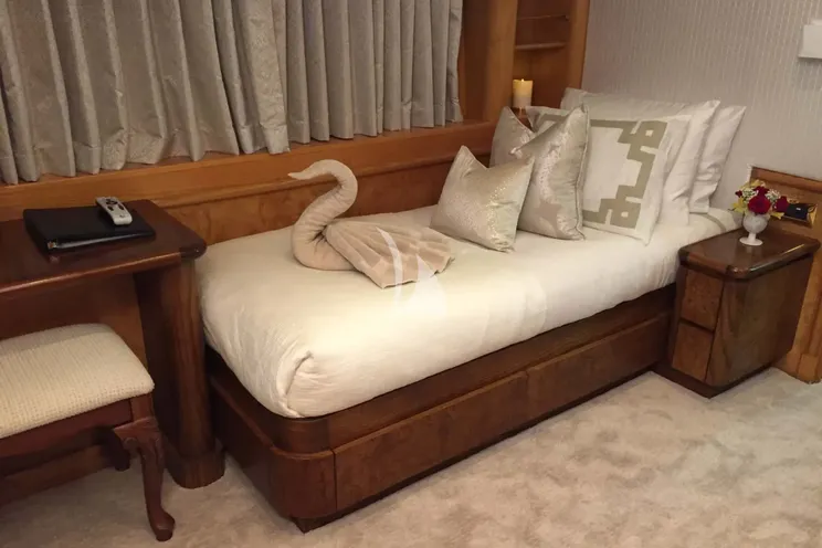 Charter Yacht GRAND ILLUSION - Palmer Johnson 137 - 5 Cabins - Nassau - Exumas - Bahamas
