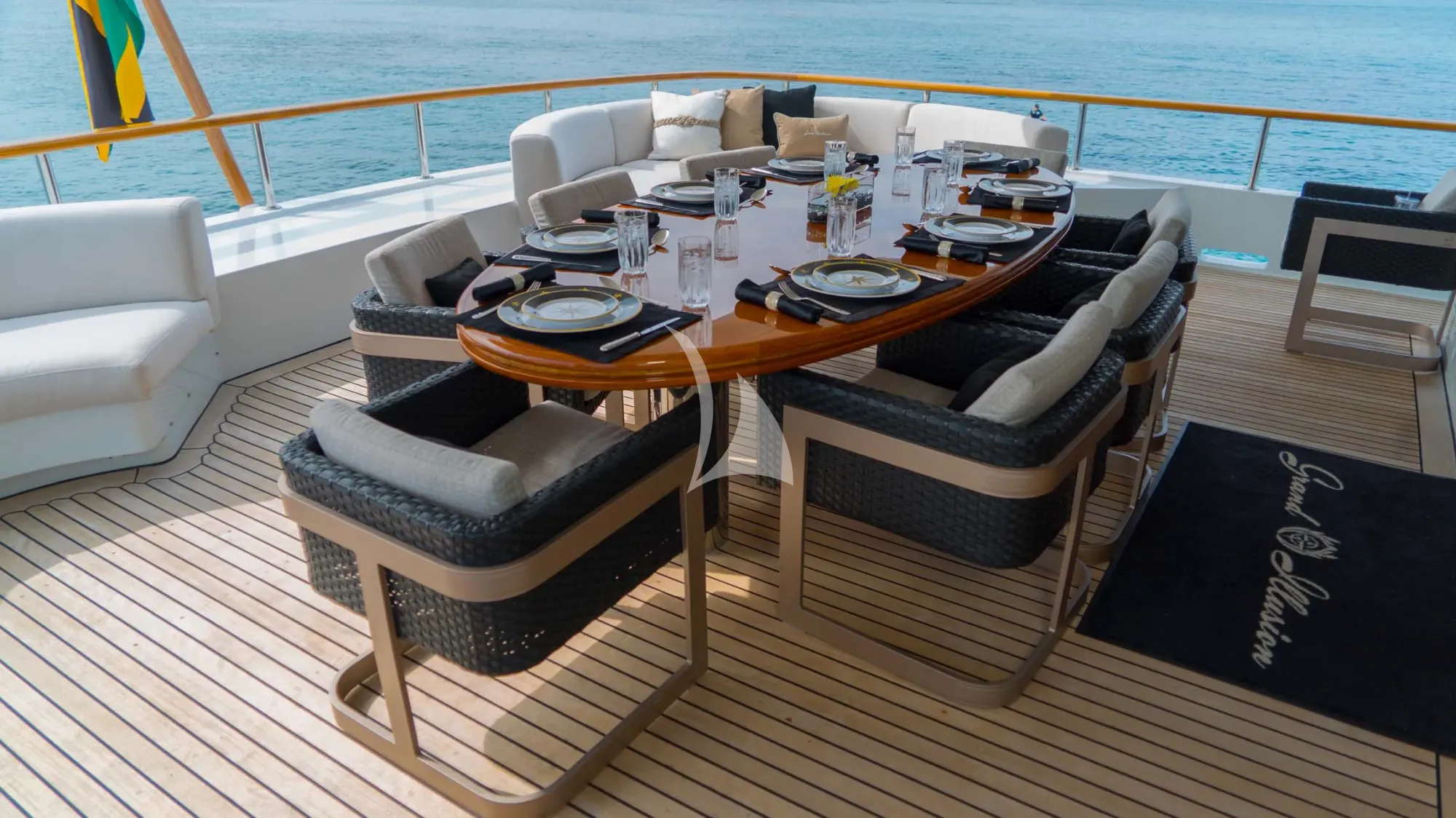 Charter Yacht GRAND ILLUSION - Palmer Johnson 137 - 5 Cabins - Nassau - Exumas - Bahamas
