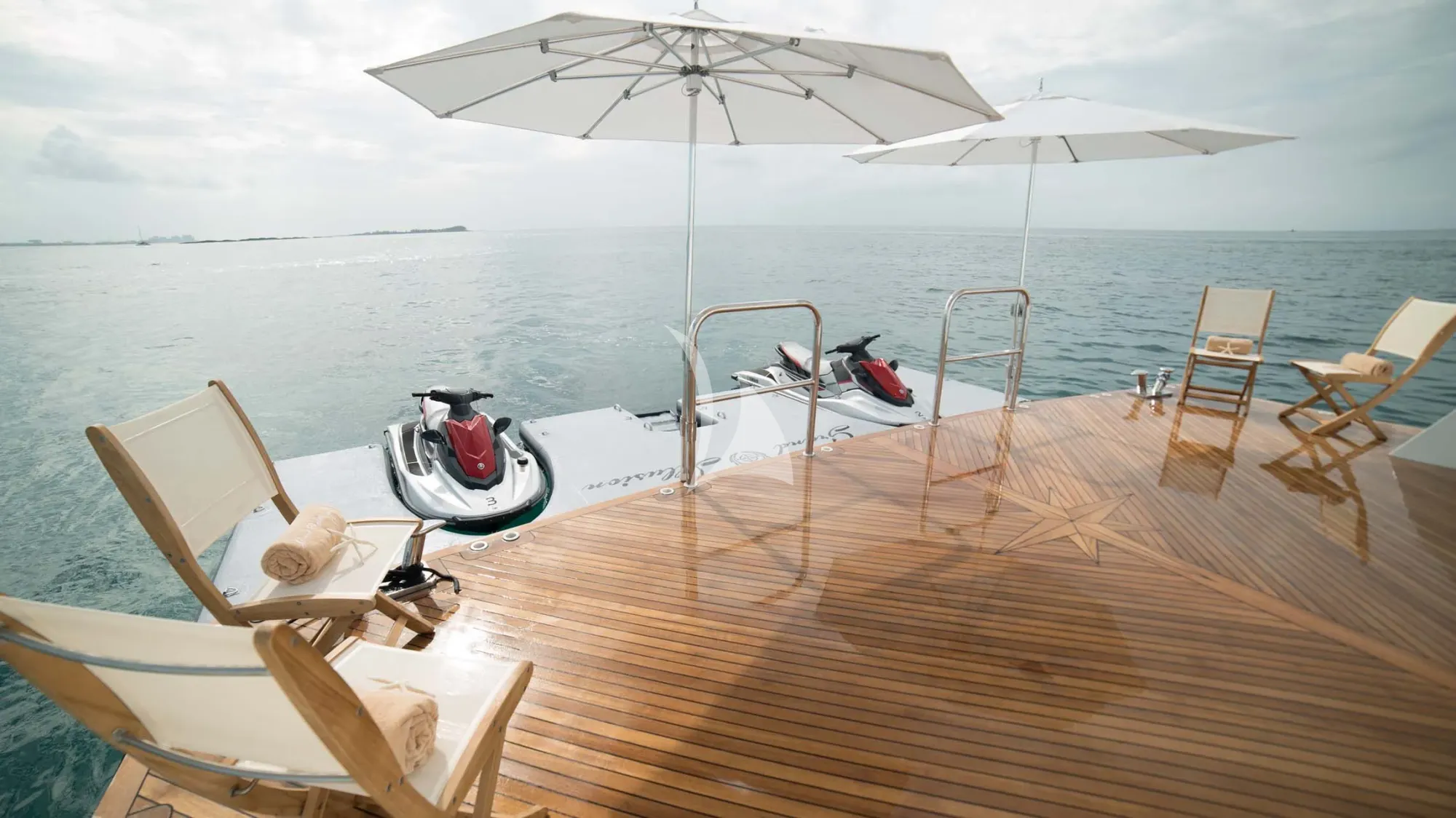Charter Yacht GRAND ILLUSION - Palmer Johnson 137 - 5 Cabins - Nassau - Exumas - Bahamas