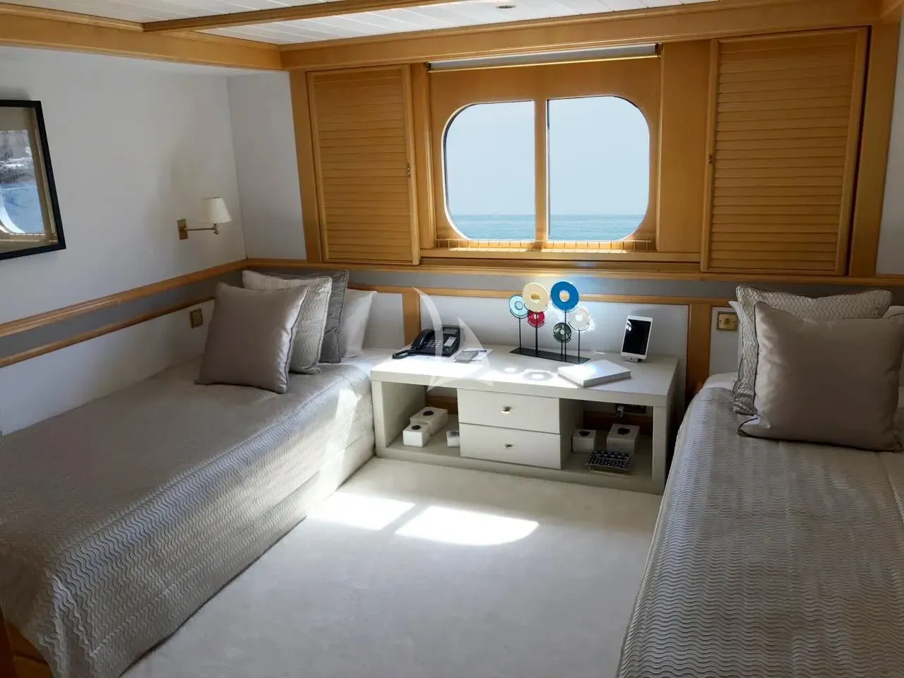 GRAND OCEAN Blohm&Voss 85m - twin cabin