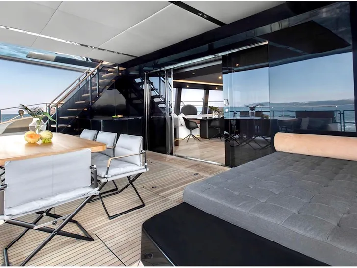 GRAYONE Sunreef 80 - aft deck GRAYONE Sunreef 80 - aft deck