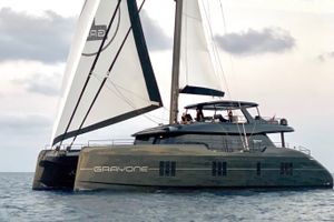 GRAYONE - Sunreef 80 - 4 Cabins - Athens - Mykonos - Paros - Cyclades - Greece GRAYONE - Sunreef 80 - 4 Cabins - Athens - Mykonos - Paros - Cyclades - Greece