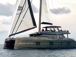 GRAYONE - Sunreef 80 - 4 Cabins - Athens - Mykonos - Paros - Cyclades - Greece GRAYONE - Sunreef 80 - 4 Cabins - Athens - Mykonos - Paros - Cyclades - Greece