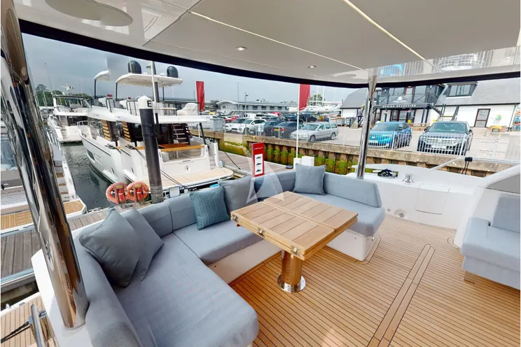 Charter Yacht G.T.U. - Sunseeker 76 - 4 Cabins - Genoa - Liguria - La Spezia - Italian Riviera