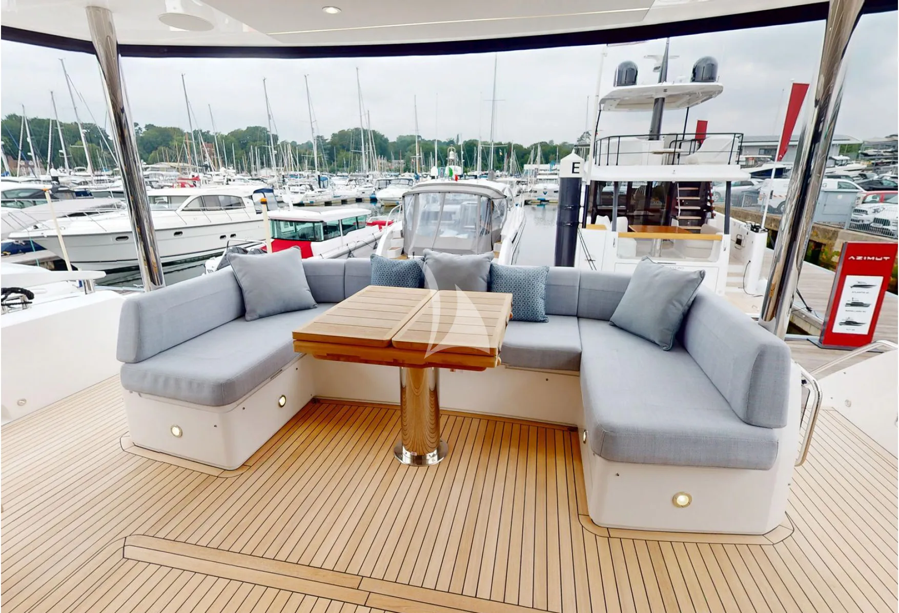 G.T.U. Sunseeker 76 - main aft deck