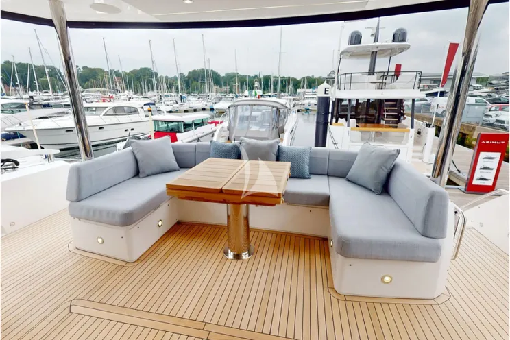 Charter Yacht G.T.U. - Sunseeker 76 - 4 Cabins - Genoa - Liguria - La Spezia - Italian Riviera