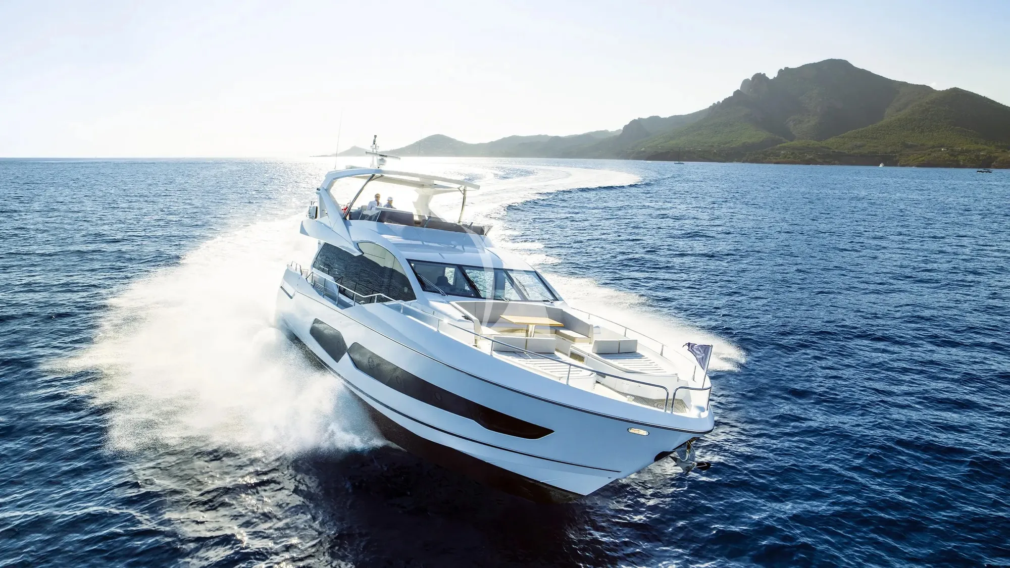 G.T.U. Sunseeker 76 - profile