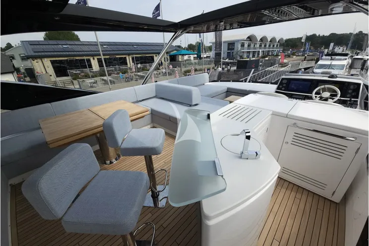 Charter Yacht G.T.U. - Sunseeker 76 - 4 Cabins - Genoa - Liguria - La Spezia - Italian Riviera