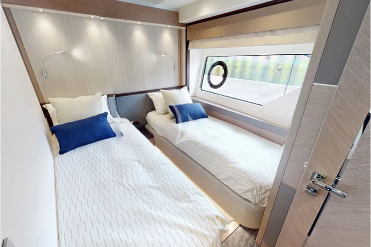 Charter Yacht G.T.U. - Sunseeker 76 - 4 Cabins - Genoa - Liguria - La Spezia - Italian Riviera