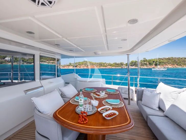 HAG Custom Line 30m - aft deck alfresco dining area HAG Custom Line 30m - aft deck alfresco dining area