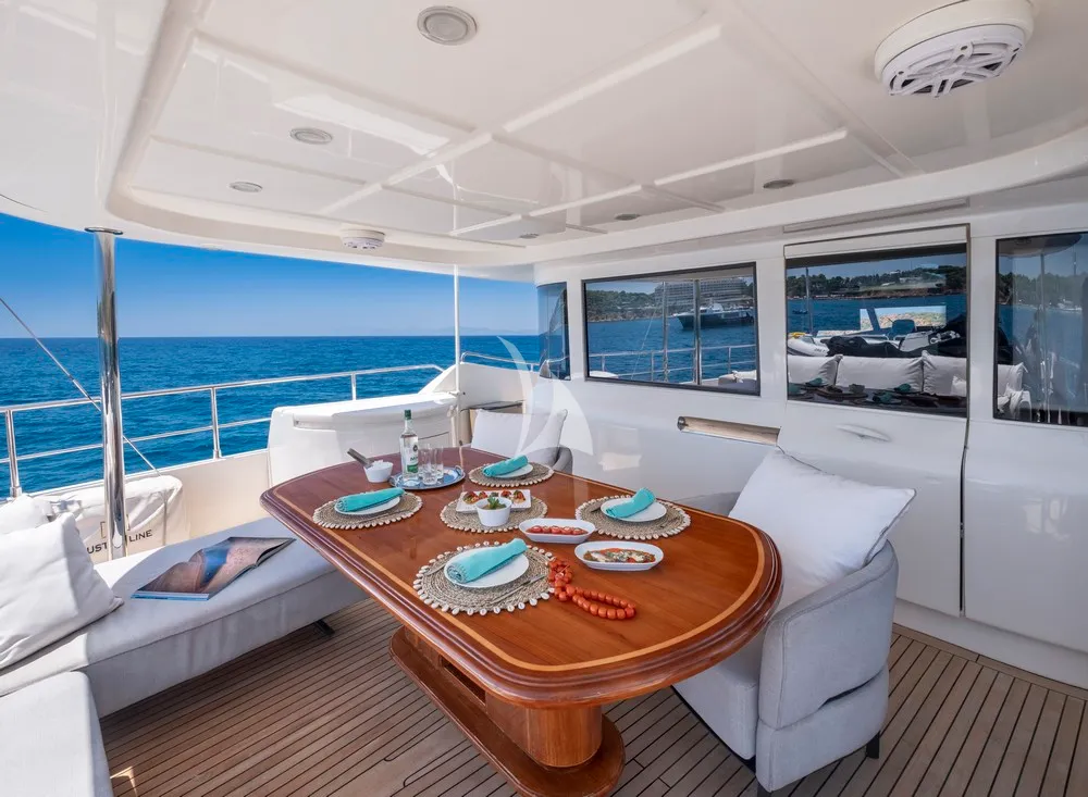 HAG Custom Line 30m - aft deck