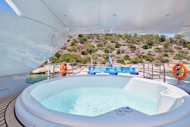 Charter Yacht HAKUNA MATATA - Couach 3700 Fly - 6 Cabins - Athens - Mykonos - Kefalonia