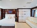 HAKUNA MATATA Couach 3700 FLY - master cabin bed and sofa HAKUNA MATATA Couach 3700 FLY - master cabin bed and sofa