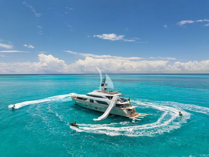 HALCYON Sanlorenzo 112 - anchored HALCYON Sanlorenzo 112 - anchored