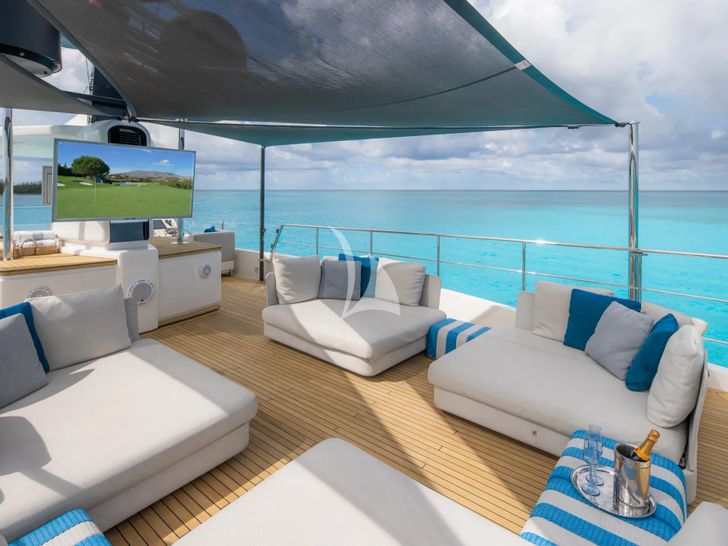 HALCYON Sanlorenzo 112 - flybridge HALCYON Sanlorenzo 112 - flybridge