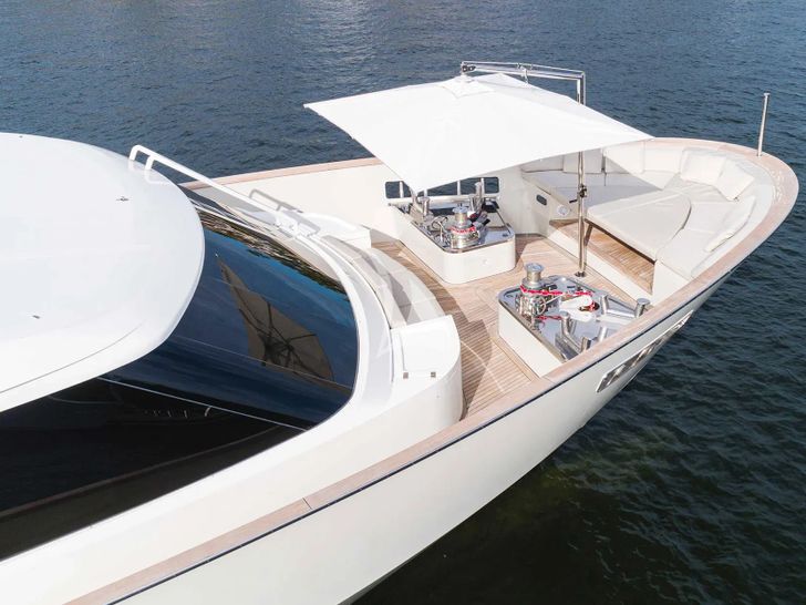 HALCYON Sanlorenzo 112 - foredeck HALCYON Sanlorenzo 112 - foredeck