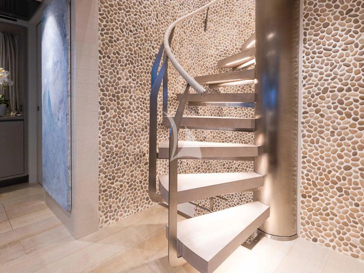 HALCYON Sanlorenzo 112 - staircase to the cabins HALCYON Sanlorenzo 112 - staircase to the cabins