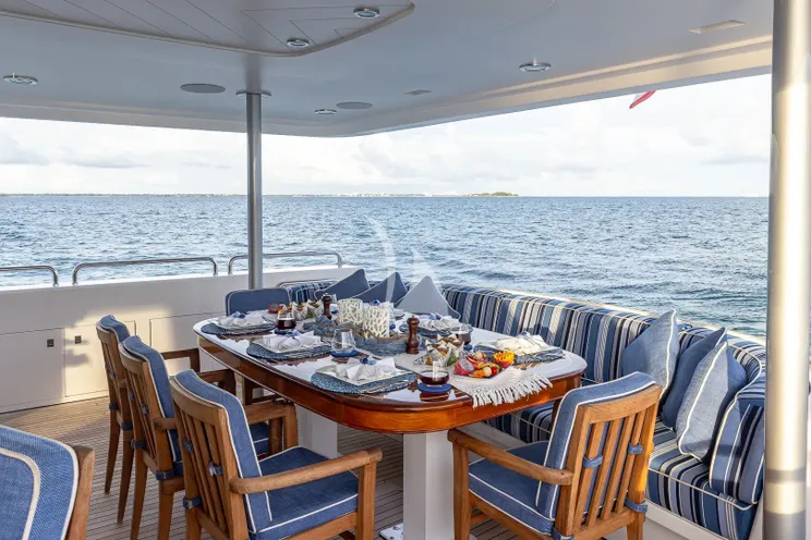 Charter Yacht HANNAH - Westport 112 - 4 Cabins - Nassau - Exumas - Bahamas