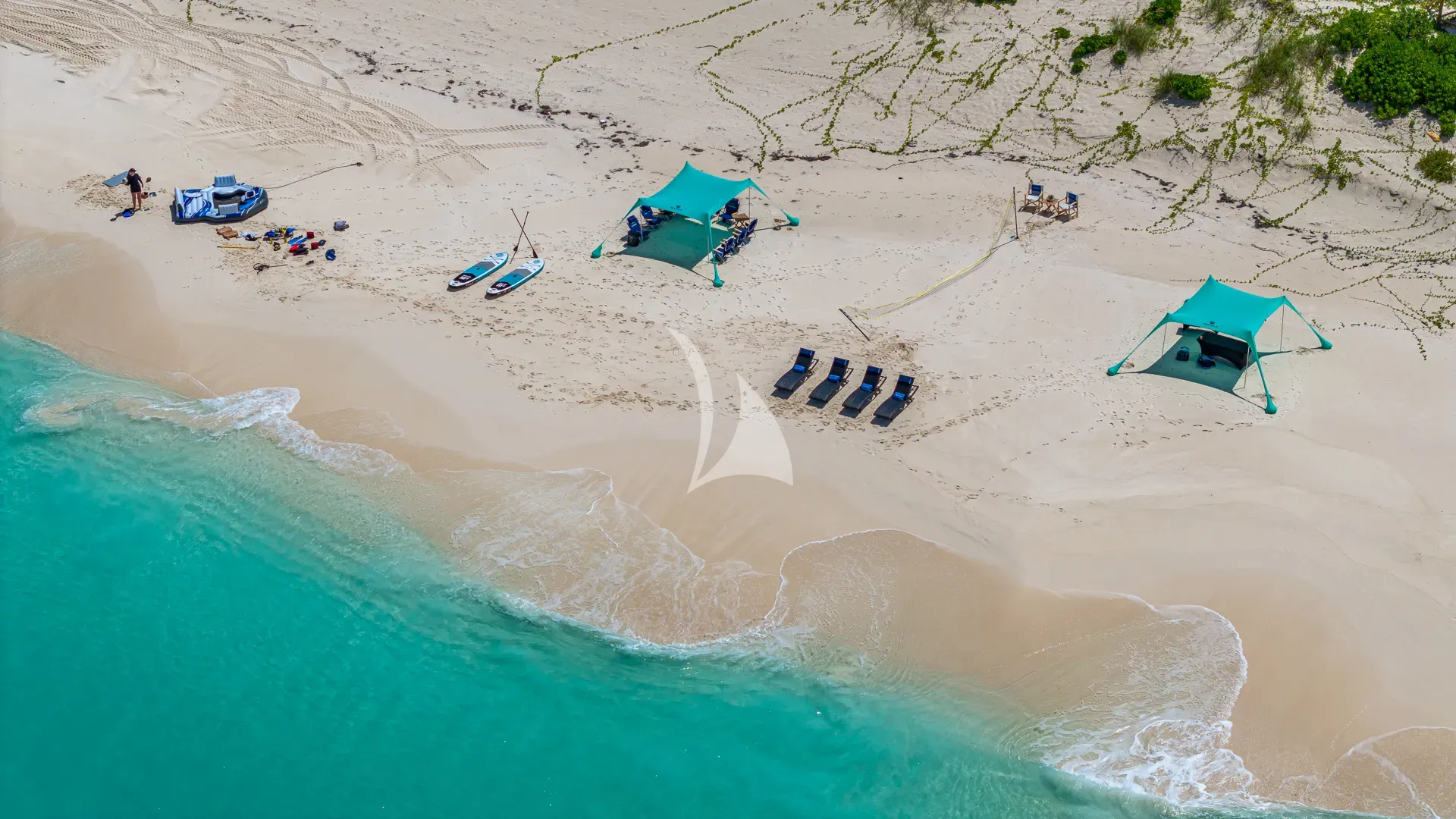 HANNAH Westport 112 - beach set up