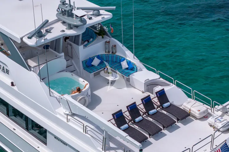 Charter Yacht HANNAH - Westport 112 - 4 Cabins - Nassau - Exumas - Bahamas