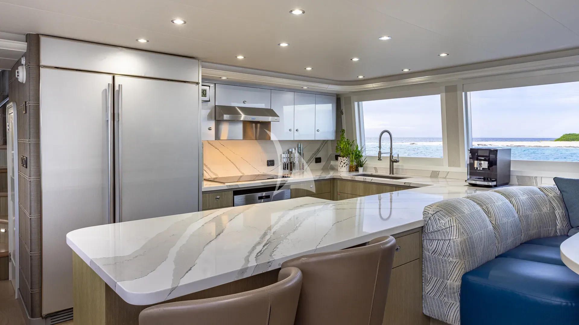 HANNAH Westport 112 - galley
