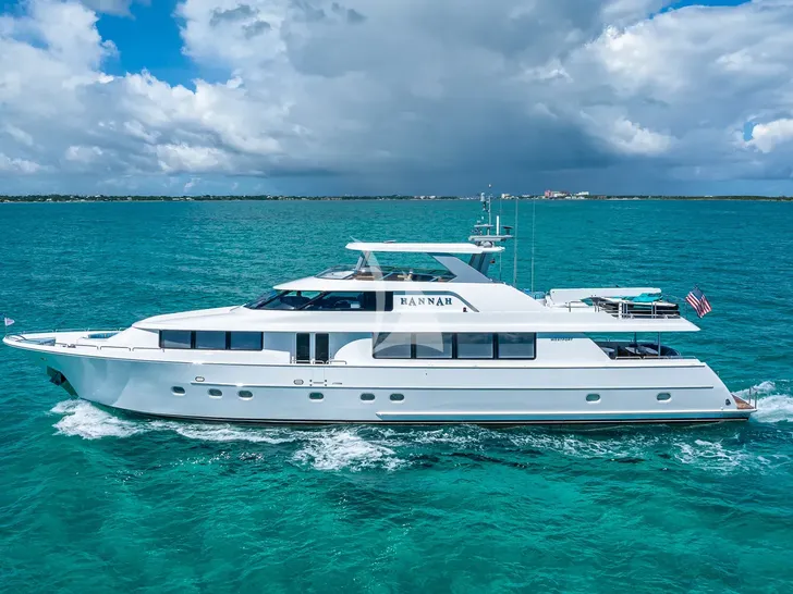 HANNAH Westport 112 - cruising HANNAH Westport 112 - cruising