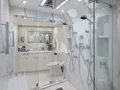 HANNAH Westport 112 - master cabin shower HANNAH Westport 112 - master cabin shower
