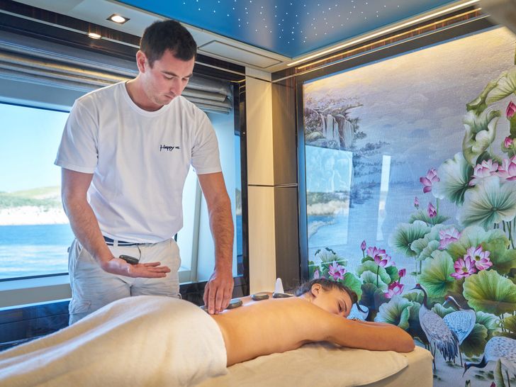 HAPPY ME Benetti 132 Supreme Massage HAPPY ME Benetti 132 Supreme Massage