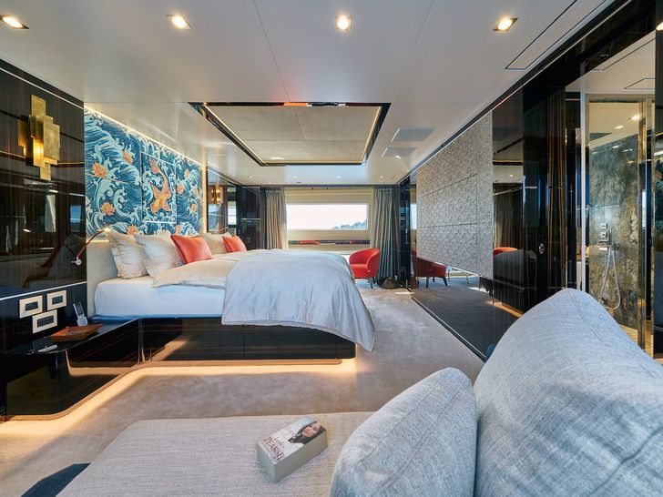 HAPPY ME Benetti 132 Supreme Master HAPPY ME Benetti 132 Supreme Master