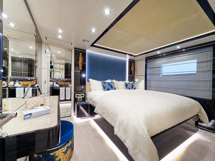 HAPPY ME Benetti 132 Supreme VIP HAPPY ME Benetti 132 Supreme VIP