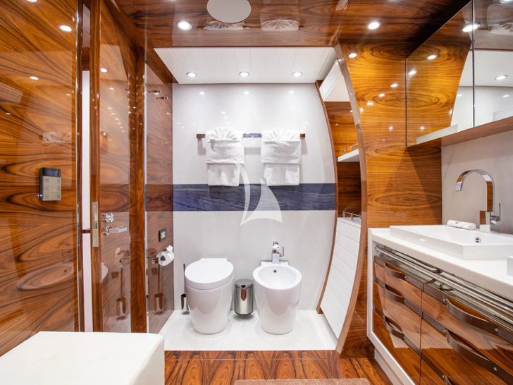 HATT MILL Vicem 46 Vulcan - VIP cabin 1 bathroom HATT MILL Vicem 46 Vulcan - VIP cabin 1 bathroom