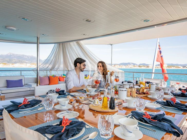 HATT MILL Vicem 46 Vulcan - sky deck aft and dining area HATT MILL Vicem 46 Vulcan - sky deck aft and dining area