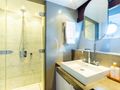 HEERLIJCKHEID Moonen 30m - VIP cabin 1 bathroom HEERLIJCKHEID Moonen 30m - VIP cabin 1 bathroom