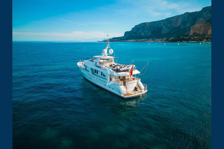 Charter Yacht HEERLIJCKHEID - Moonen 30m - 4 Cabins - Naples - Capri - Positano - Ischia - Amalfi Coast - Italy