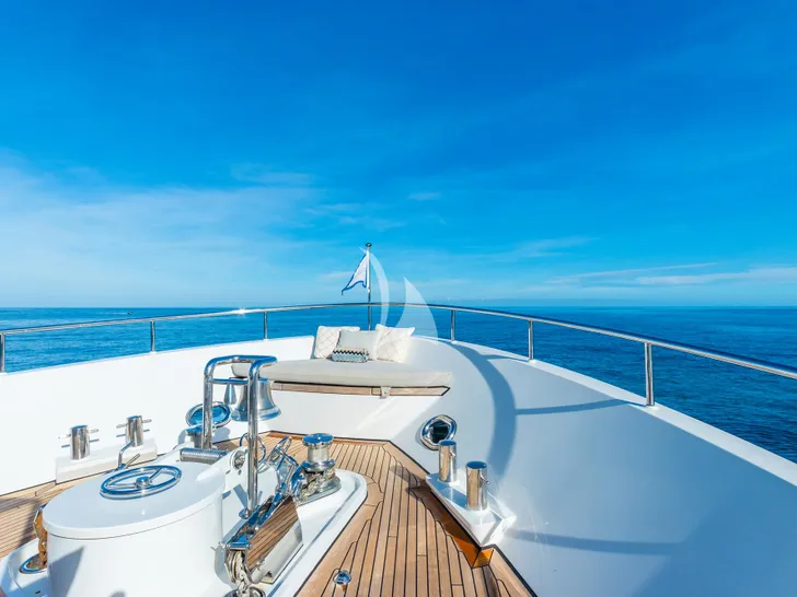 HEERLIJCKHEID Moonen 30m - foredeck seating area HEERLIJCKHEID Moonen 30m - foredeck seating area