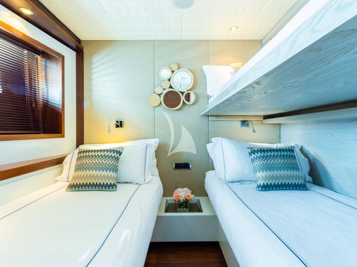 HEERLIJCKHEID Moonen 30m - twin cabin with Pullman HEERLIJCKHEID Moonen 30m - twin cabin with Pullman