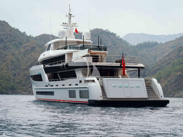 HEEUS Bering Yachts 145 Series Anchor HEEUS Bering Yachts 145 Series Anchor