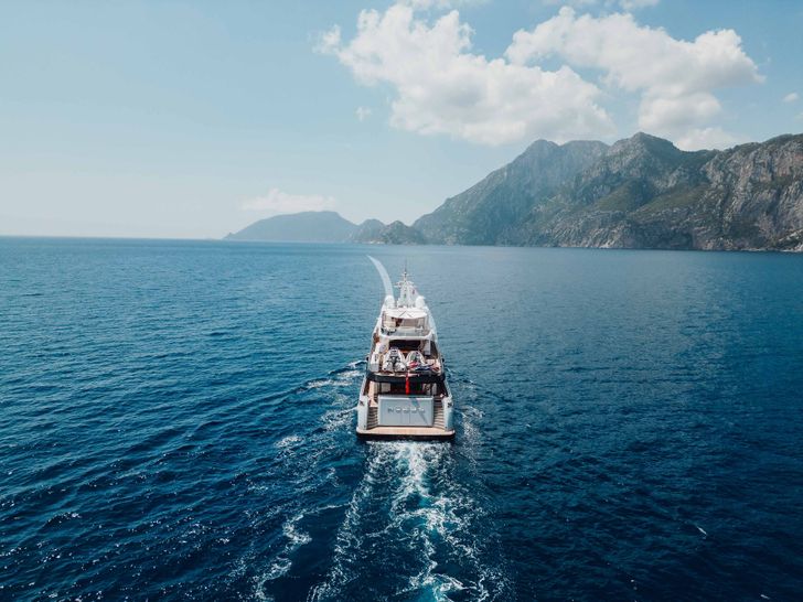 HEEUS Bering Yachts 145 Series Cruising HEEUS Bering Yachts 145 Series Cruising