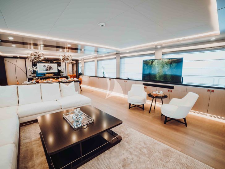 HEEUS Bering Yachts 145 Series Saloon HEEUS Bering Yachts 145 Series Saloon