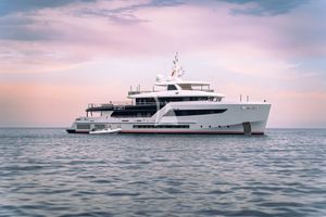 HEEUS - Bering 145 - 6 Cabins - Monaco - Capri - St Barths HEEUS - Bering 145 - 6 Cabins - Monaco - Capri - St Barths