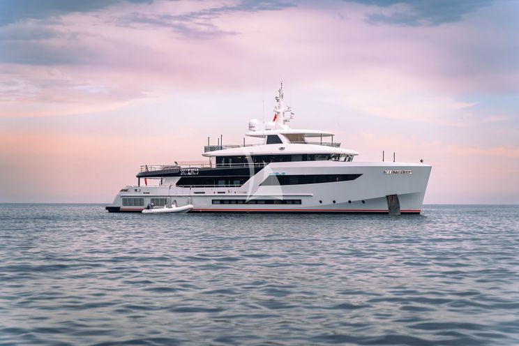 Charter Yacht HEEUS - Bering 145 - 6 Cabins - Monaco - Capri - St Barths