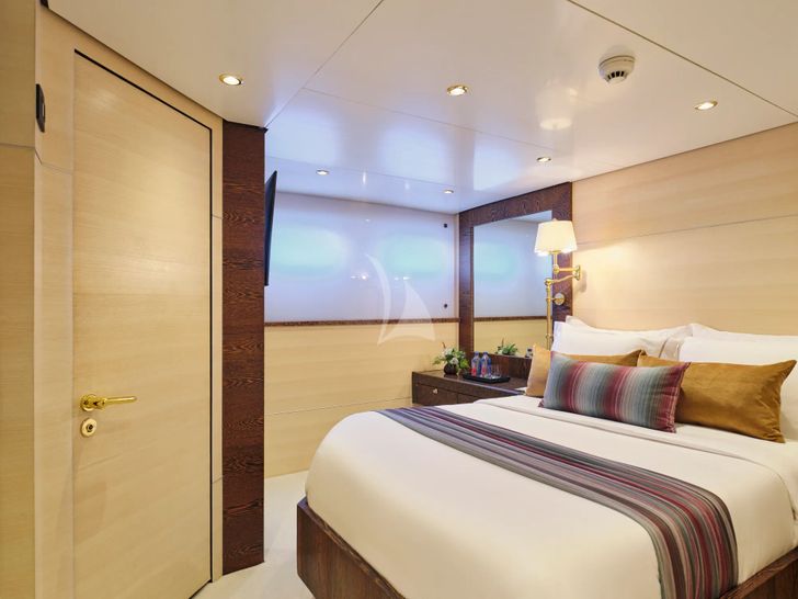HIGHLANDER Feadship 50m - VIP cabin 2 HIGHLANDER Feadship 50m - VIP cabin 2